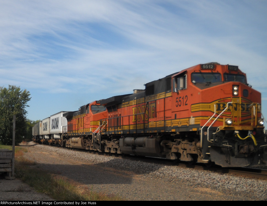 BNSF 5512 East